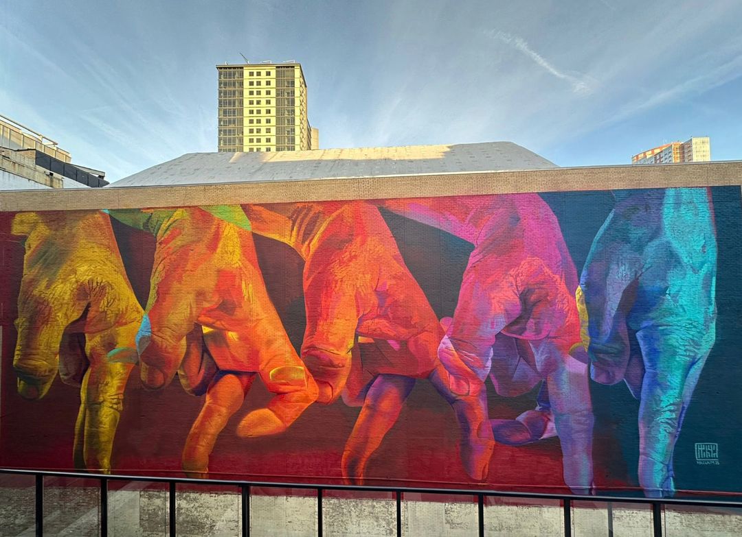 brababella's tweet photo. #Streetart by #CaseMaclaim @ #NewRochelle, USA, for #NRNYMurals, a project by #StreetArtforMankind
More pics at: https://t.co/jWq19anSjP
#streetartNewRochelle #streetartusa #usastreetart #hands #arteurbana #urbanart #murals #muralism #contemporaryart #artecontemporanea https://t.co/w3qdhhZjAv