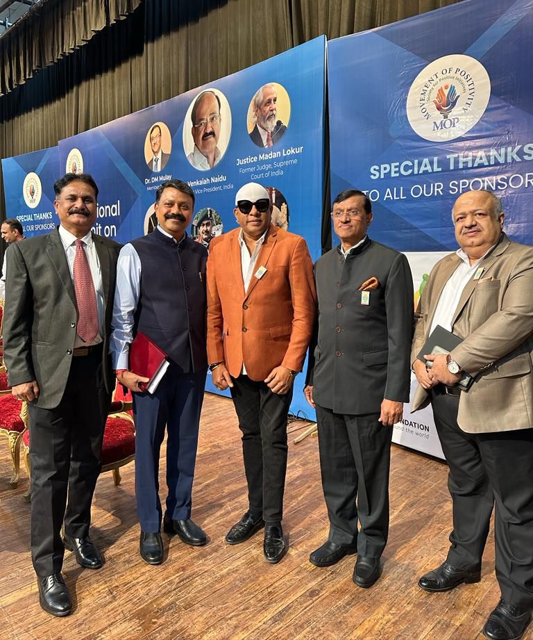 drumssivamani's tweet photo. The third edition of the National summit on leadership in positivity was an event to cherish.
Plenty of thoughts and ibest practises exchanged
#leadership #rhythmisgod https://t.co/xbfvtVwGnA