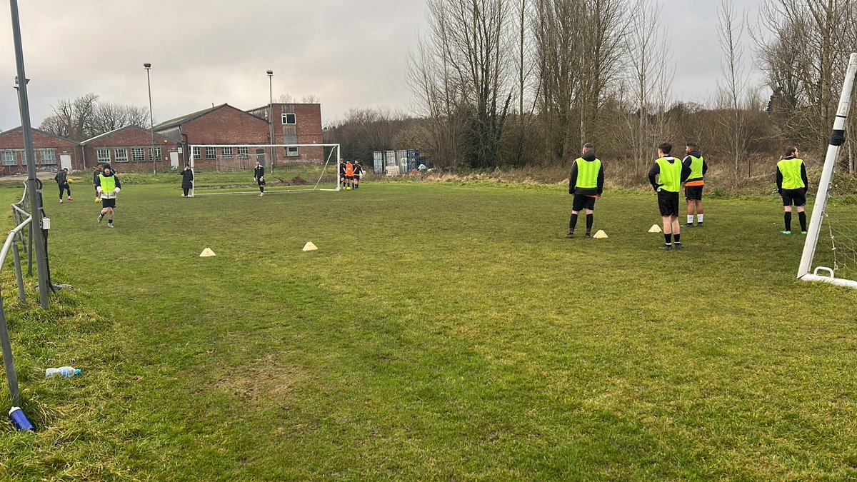 The warm up begins as we are close to kick off with the @WiltsLeague Division 1 game vs @MarlboroughTnFC