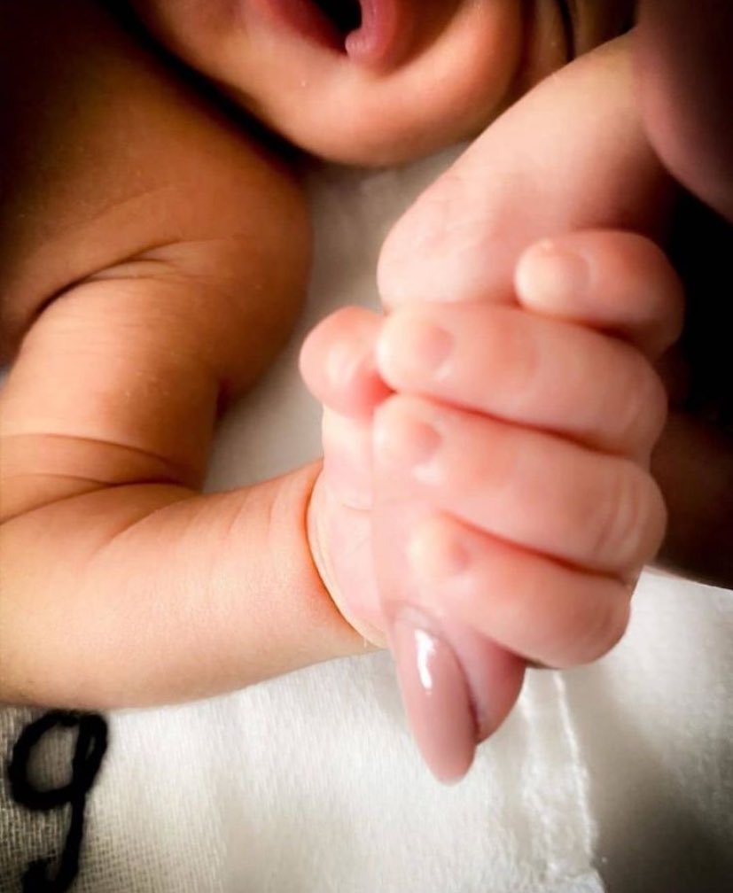 o toque mais puro. 🤍