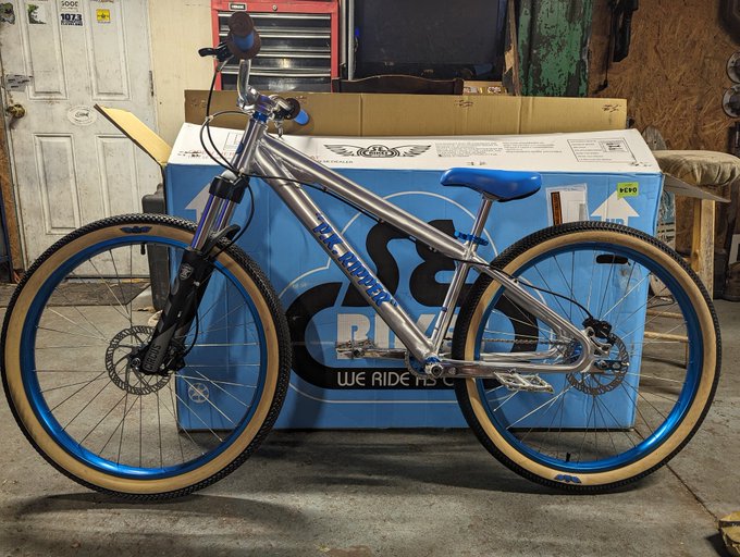 Been meaning to post a pic of this beauty.. so her it is.. https://t.co/XNTLeZlwDQ<a href="/tag/lovemyjob"class="tags"><span>#lovemyjob</span></a>