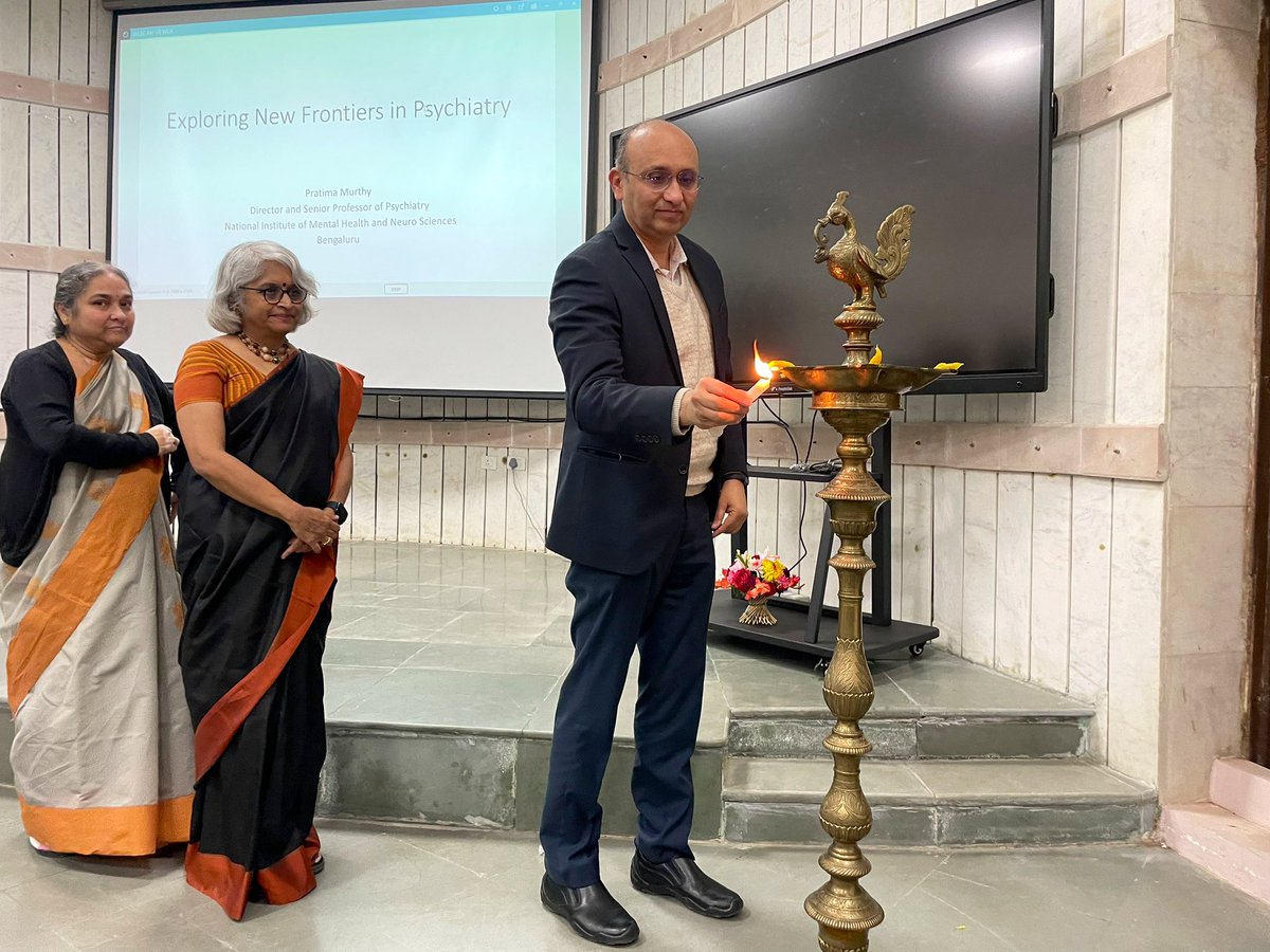 PsethNbrc's tweet photo. @rajesh_gokhale Secretary DBT felicitated by @DBT_NBRC Prof Krishanu Ray. Dr Gokhale was the chief guest for the 20th Foundation Day function. https://t.co/XK7TnT96iH