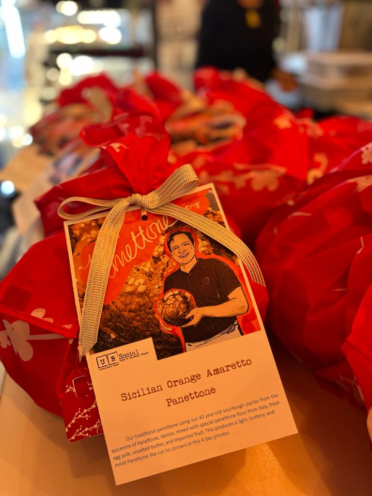 Che ora e'?
It's time to order your panettone

CHOSE YOUR FLAVOR &amp; ORDER NOW 

Arancia Siciliana, Limoncello or, Prosecco Pomegranate w Pistachio Topping

linkin.bio/ub_social