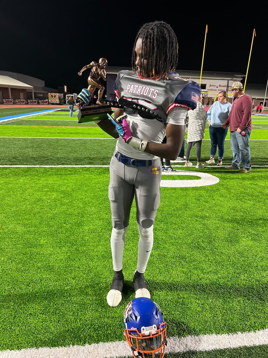 Coach Hen tweet media