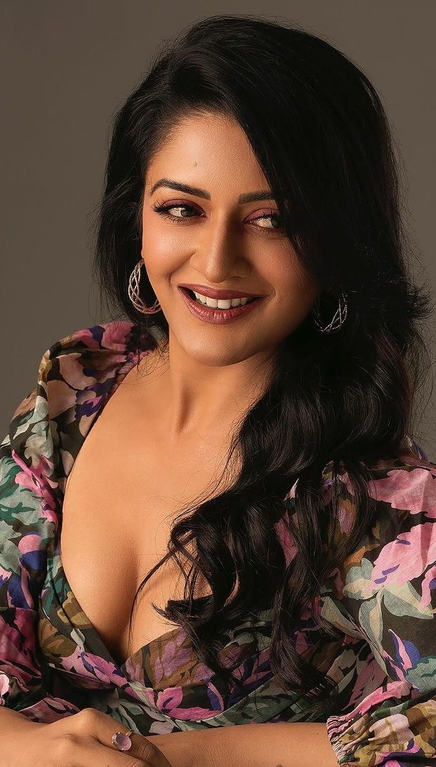 GBeWMwaXQAAlV_s?format=jpg&name=medium