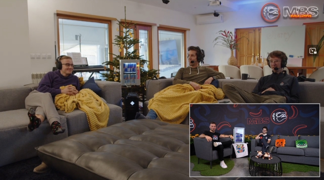 Monkey Business tweet media