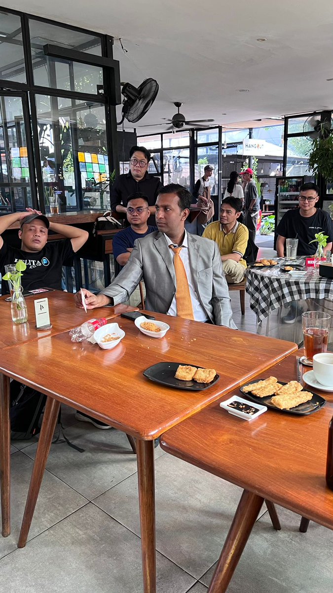 wcjkt's tweet photo. Mulai dari pencapaian para MeetUp organizer di seluruh dunia, khususnya penyelenggaraan WordCamp di Indonesia di 2023 (@wptegal).
#WPMeetUp #WPJkt #WPID #WordPress #WordPressID https://t.co/DzYyKKe572
