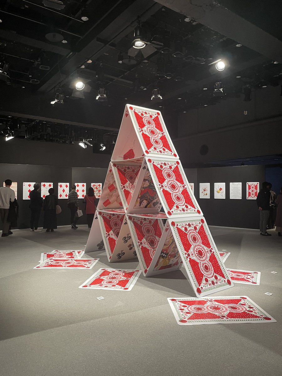 LsIaGchi's tweet photo. 吉田ユニさんの個展、とても素敵でした。気が遠くなるような作業へのこだわり、そんな発想出てくる？みたいなアートワーク、こんなの好き以外出てこない。韓国でやってる時からすごく行きたかったので見れてよかった！ https://t.co/mFIJQfr1Vw