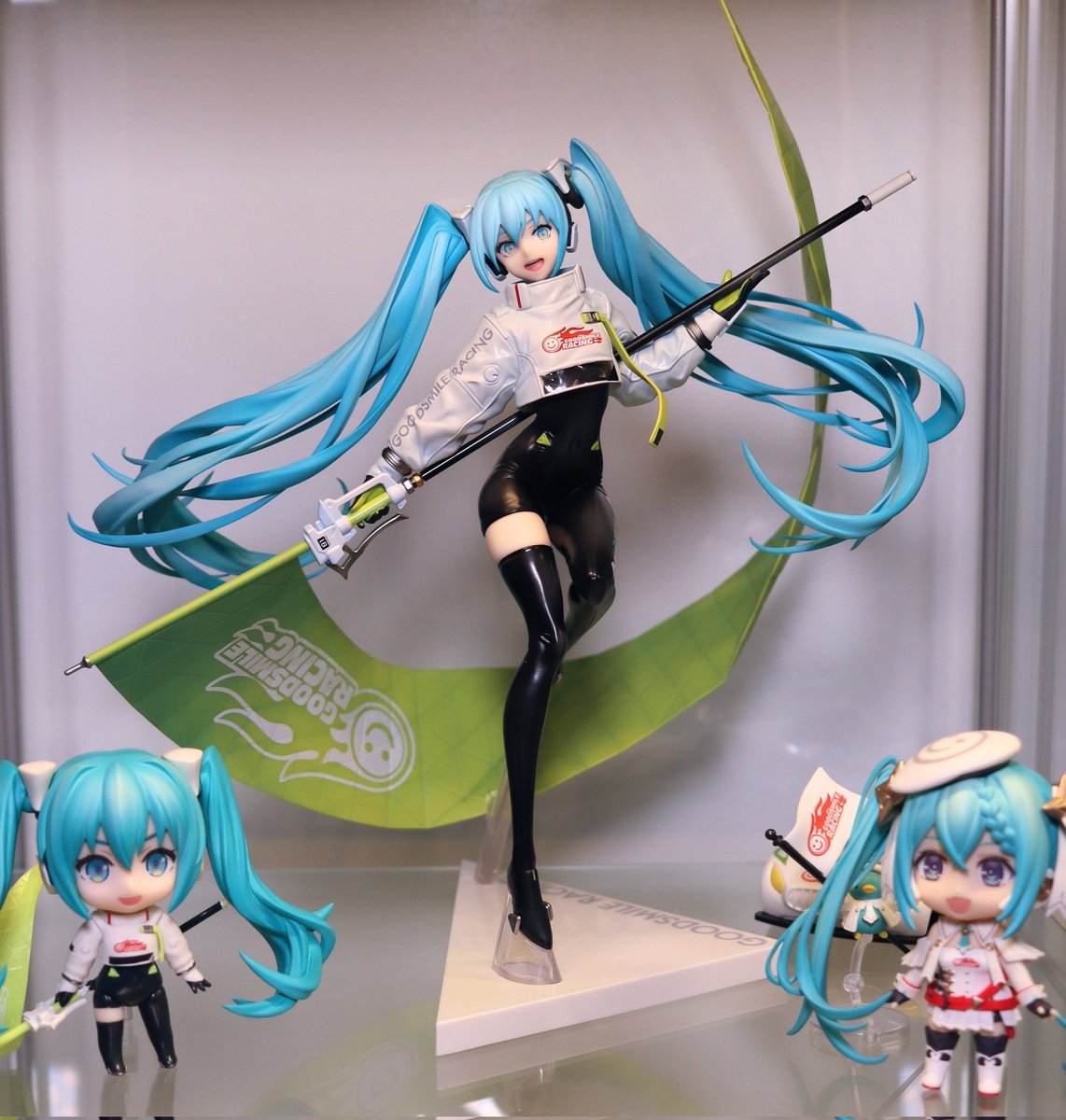 Dyn_39's tweet photo. Racing Miku 2022 ver. scale figure!

#レーシングミク #初音ミク https://t.co/BrpfZX0TaN