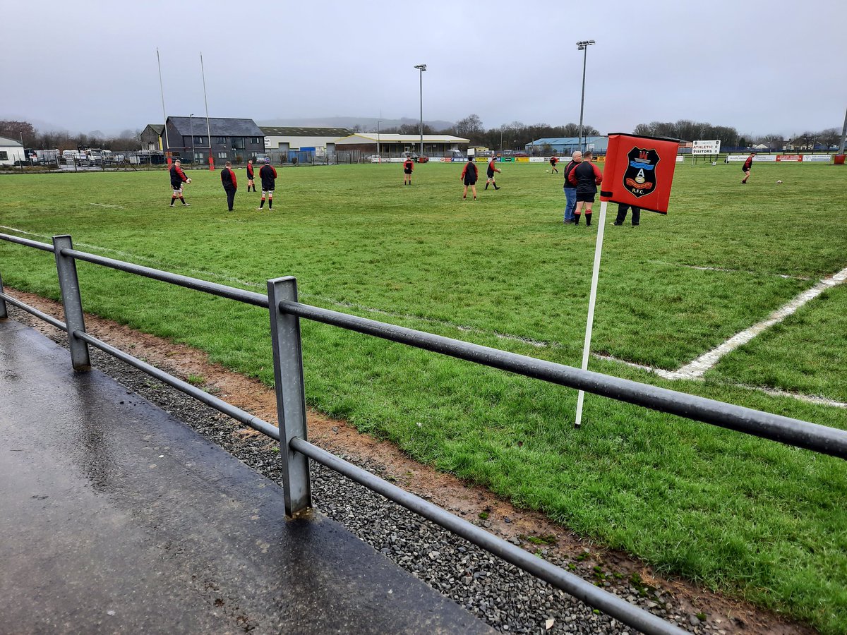 daimogssoapbox's tweet photo. Lovely day in Carmarthen @WelshRugbyUnion Div 2 West @CarmAthletic v @MilfordHavenRFC #ref #coaching #mentoring #advising #supporting #refsteam
Good 2 be back here after several yrs huge thanks 2 Del & Frankie 4 their welcome many years ago 2 help coach youngsters rugby! https://t.co/BVTm4dvvzQ