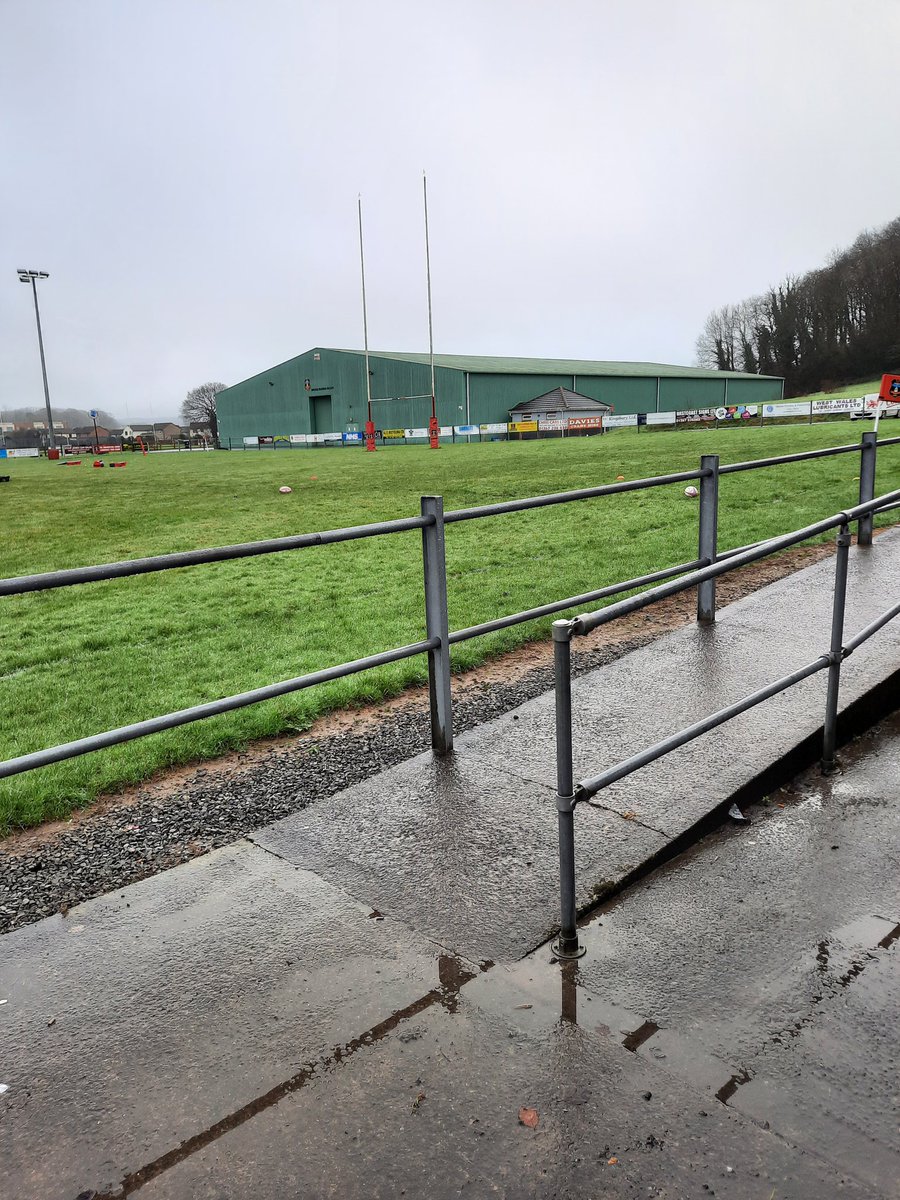 daimogssoapbox's tweet photo. Lovely day in Carmarthen @WelshRugbyUnion Div 2 West @CarmAthletic v @MilfordHavenRFC #ref #coaching #mentoring #advising #supporting #refsteam
Good 2 be back here after several yrs huge thanks 2 Del & Frankie 4 their welcome many years ago 2 help coach youngsters rugby! https://t.co/BVTm4dvvzQ