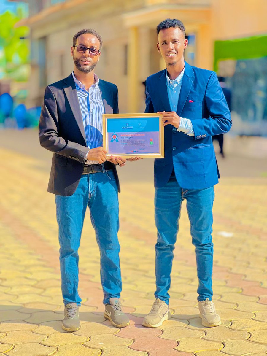 MidnimoMfi's tweet photo. We're very proud to participate in the first entrepreneurship forum in KGS.
We full empower youth by giving them opportunities to access Labour market and also to encourage them changing innovations into Real Business. https://t.co/BBdAcvbURv