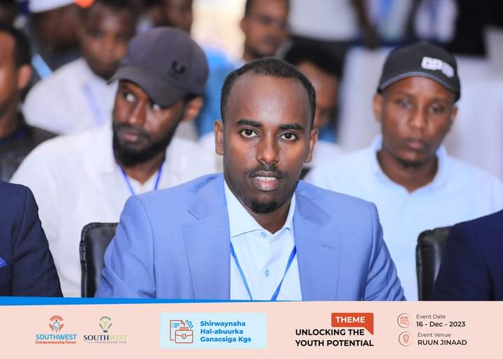 MidnimoMfi's tweet photo. We're very proud to participate in the first entrepreneurship forum in KGS.
We full empower youth by giving them opportunities to access Labour market and also to encourage them changing innovations into Real Business. https://t.co/BBdAcvbURv