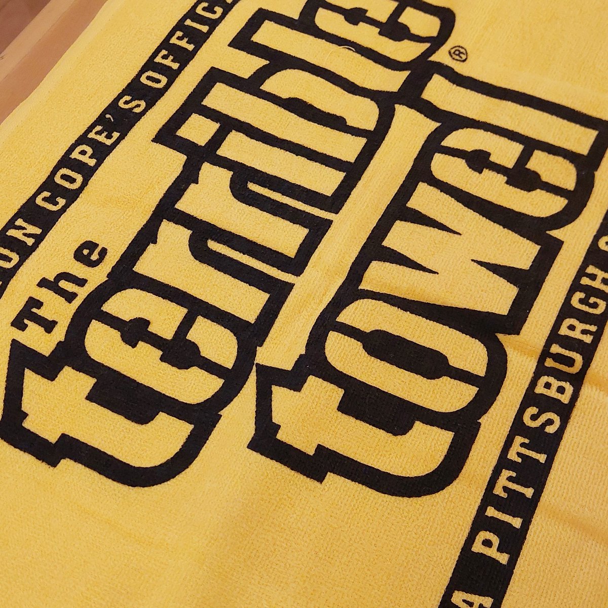 CollectorsDen1's tweet photo. We have Terrible Towels. #Steelers https://t.co/7RovnjbfVq