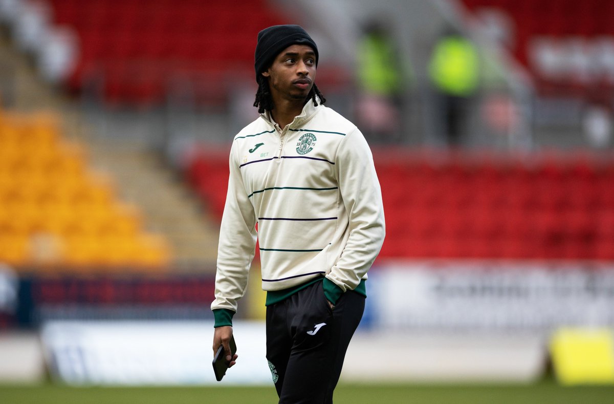 EdLiveSport's tweet photo. Hearts and Hibs have both checked-in at Parkhead and McDiarmid Park ahead of facing Celtic and St Johnstone

Kick-off is less than one hour away for both #cinchPrem matches https://t.co/q7f9DEHbd4