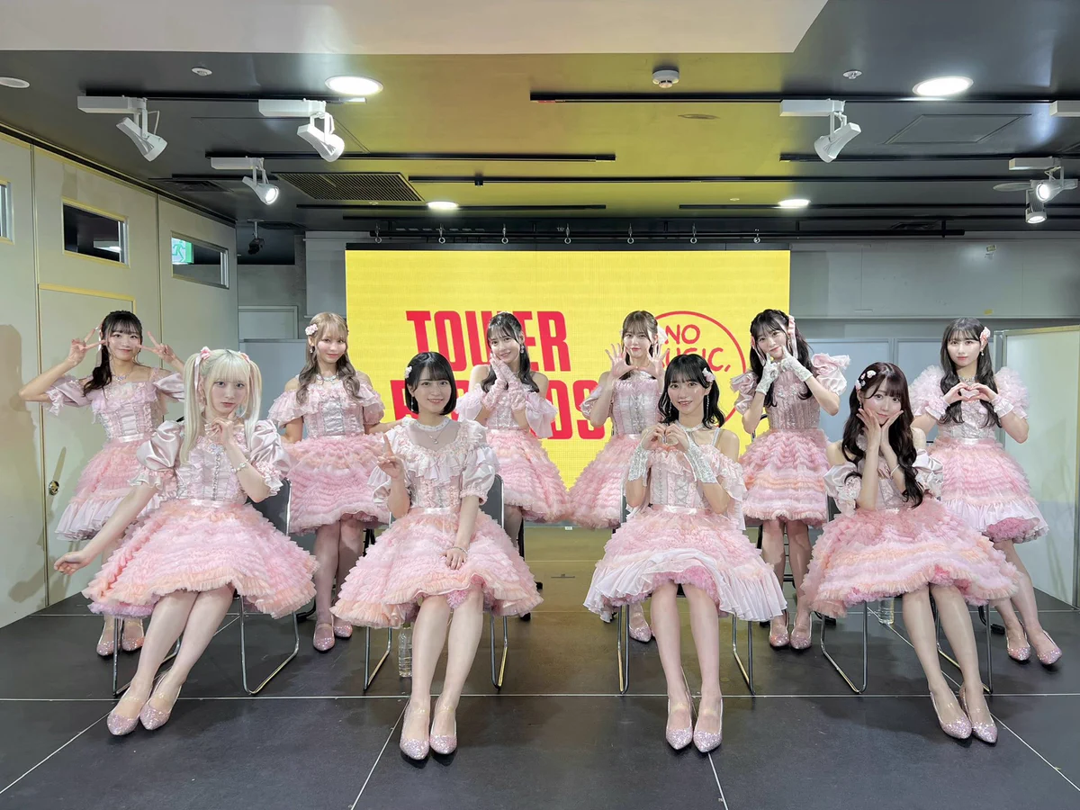 公式】12/14発売＝LOVE衣装本 ときめきを纏って (@ikolove_isho) / X