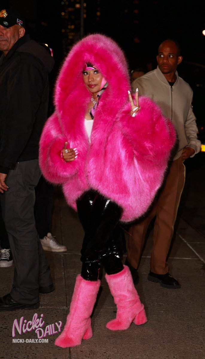 nickidailycom's tweet photo. Nicki will appear on The Late Show on Wednesday, December 20. https://t.co/mVOgZmj5dT