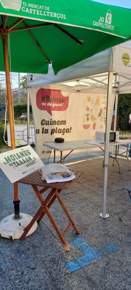 AjCastelltersol's tweet photo. Avui hem pogut gaudir del Taller de cuina amb productes del Moianès a l'espai Mercat de Castellterçol amb Mireia Anglada.

Esperem que ho hagueu passat molt bé!

@dibacat @comarcamoianes https://t.co/2W9lD7Dbqo