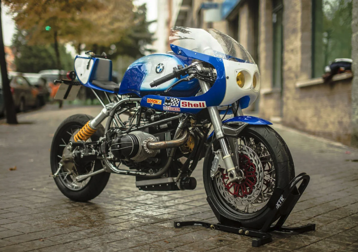 BellesMachines's tweet photo. Les #BMW R puis Monolever sont des motos très préparées tant en café racer que scrambler car elles associent une ligne vintage avec des qualités dynamiques d’une moto moderne
https://t.co/sIgDvIVrUr https://t.co/W7pZRIrRIL