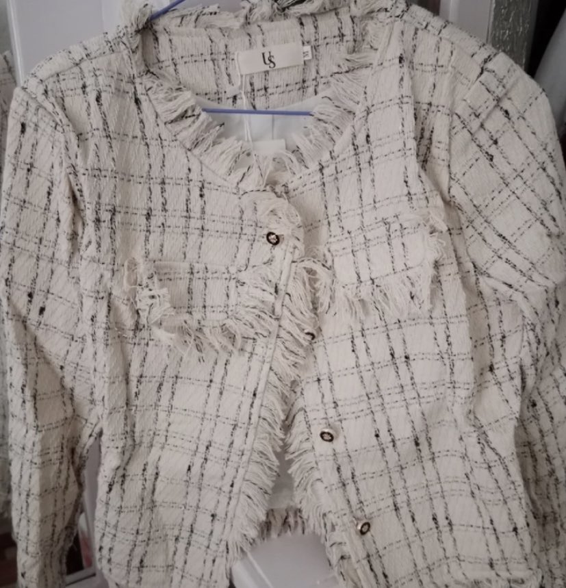 ikanblubuk_'s tweet photo. No comment. Ini real pict ! 
Emang sebagus itu, bahannya halus dan ada furingnya. Luv banget buat ootd. 

🛒 https://t.co/HMfRrZd2DQ https://t.co/6r2eqOGu78