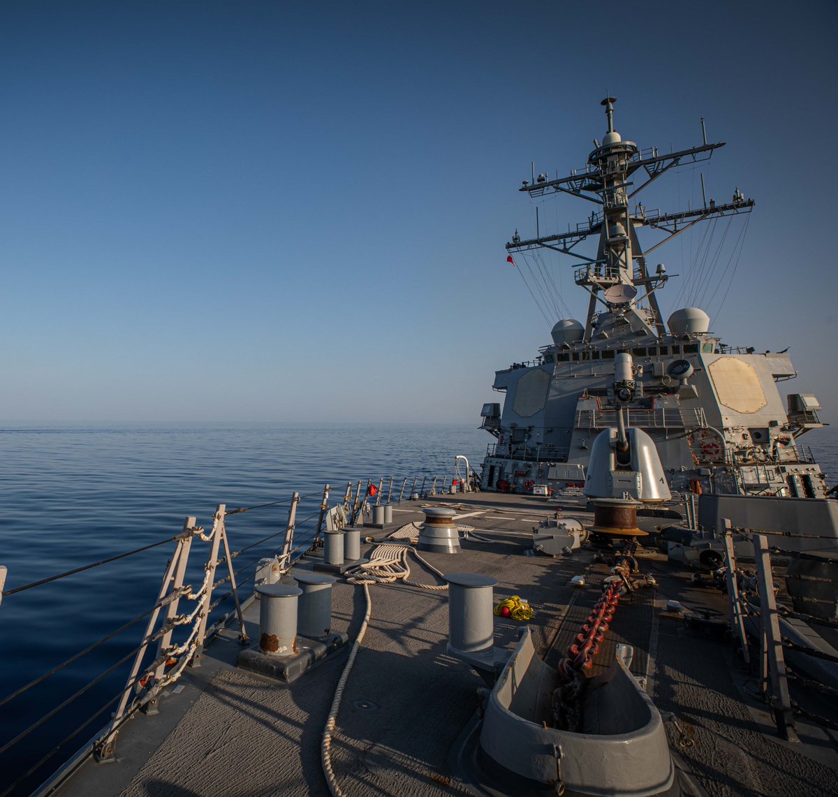In the early morning hours of December 16 (Sanna time) the US Arliegh Burke-class guided missile destroyer USS CARNEY (DDG 64), operating in the Red Sea, successfully engaged 14 unmanned aerial systems launched as a drone wave from Houthi-controlled areas of Yemen. The UAS were…