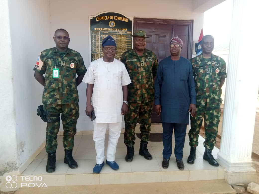 In preparations for the maiden edition of Southern Kaduna Festival (SKFEST 2023), the Comd STF Kafanchan, COS STF Jos and Comd 3Div Gar. CDS were in Kafanchan for a meeting. This meeting is to ensure that the security of the SKFEST is assured.