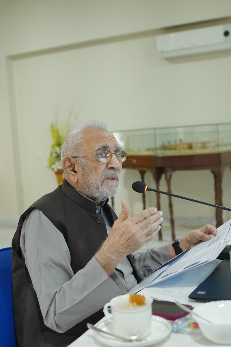 HANDS_Welfare's tweet image. Setting the Foundation: The inaugural meeting of the Board of Governors took place today at @handsids1 HANDS Institute of Development Studies, Karachi, chaired by Chancellor Prof. Abdul Gaffar Billoo. A momentous start to a journey of knowledge and growth. #DevelopmentStudies