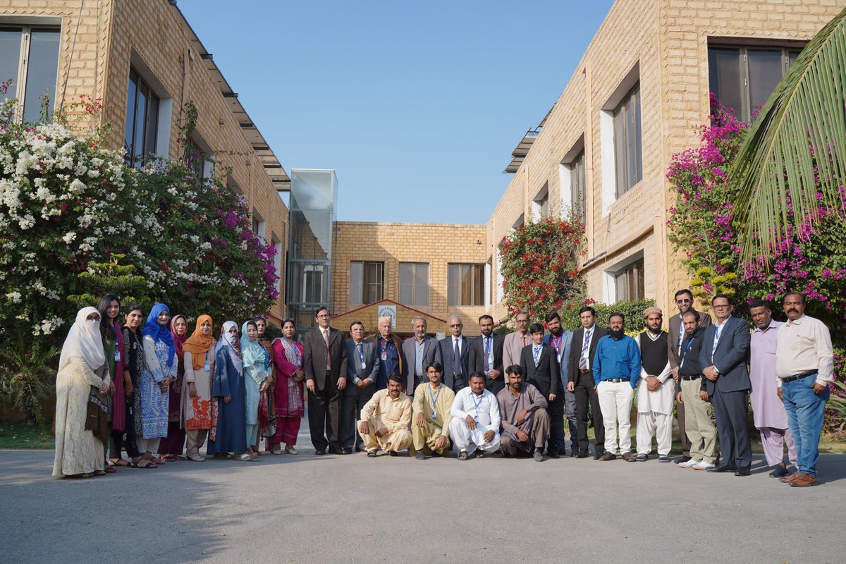 HANDS_Welfare's tweet image. Setting the Foundation: The inaugural meeting of the Board of Governors took place today at @handsids1 HANDS Institute of Development Studies, Karachi, chaired by Chancellor Prof. Abdul Gaffar Billoo. A momentous start to a journey of knowledge and growth. #DevelopmentStudies