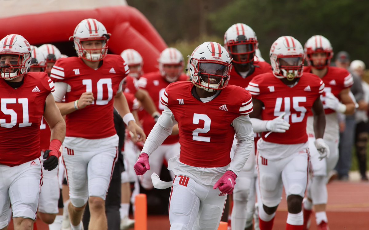 Blessed to receive a offer from Wittenberg University <a href="/JoeNemith3/">CoachJoeNemith3</a> <a href="/ChuckTrained/">Chuck Gresham</a> <a href="/Coach_MP3/">Mark 'Coach Phil' Philmore</a>