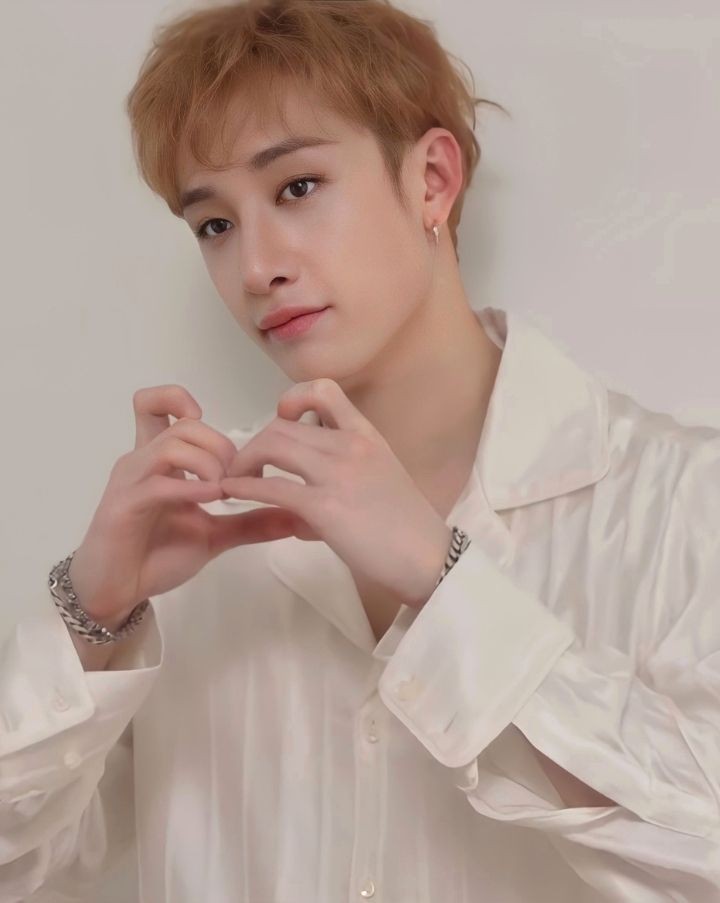 #поискмью в честь возвращения в тви 

🌫️ катя, 04 лайн, радфем
🌫️ фд важен!! онли стэй, за парней загрызу :з
🌫️ щитпостинг, скизы от8, геншин, исекай манхвы - это я
🌫️ киньте что-нибудь в рп <3
🌫️ могу замью не со всеми, тк довольно избирательна