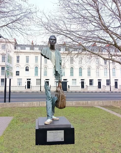GlobalExpatPod's tweet photo. #Mo #GlobalExpat #MoExpat #GoodByeUK https://t.co/FMLcxoVYOI
