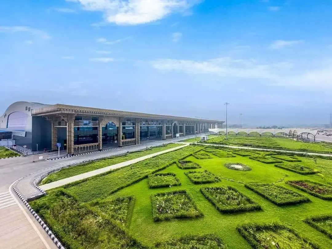 આ આપણું “સુરત ઇન્ટરનેશનલ એરપોર્ટ” છે !!! 

#modiguarantee
#SuratAirport