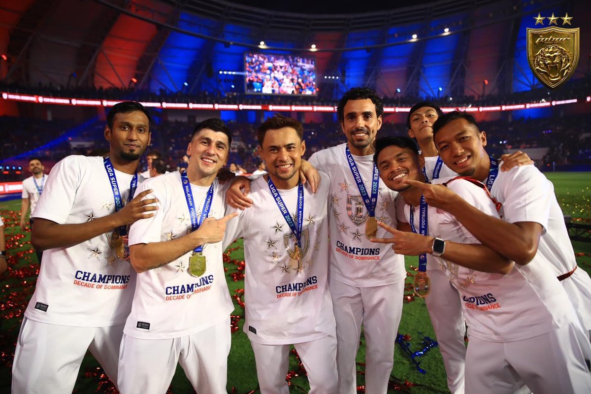 A night etched in history, a Decade of Dominance celebration. Our Night! 💙❤️

#DecadeofDominance
#DoubleQuadruple
#TheTMJEffect
#WhatCanYouDo
#JDTFamily

[1/5]