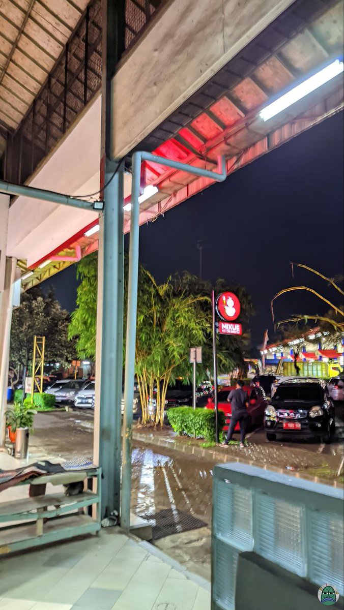 Tanyarlfes tweet media