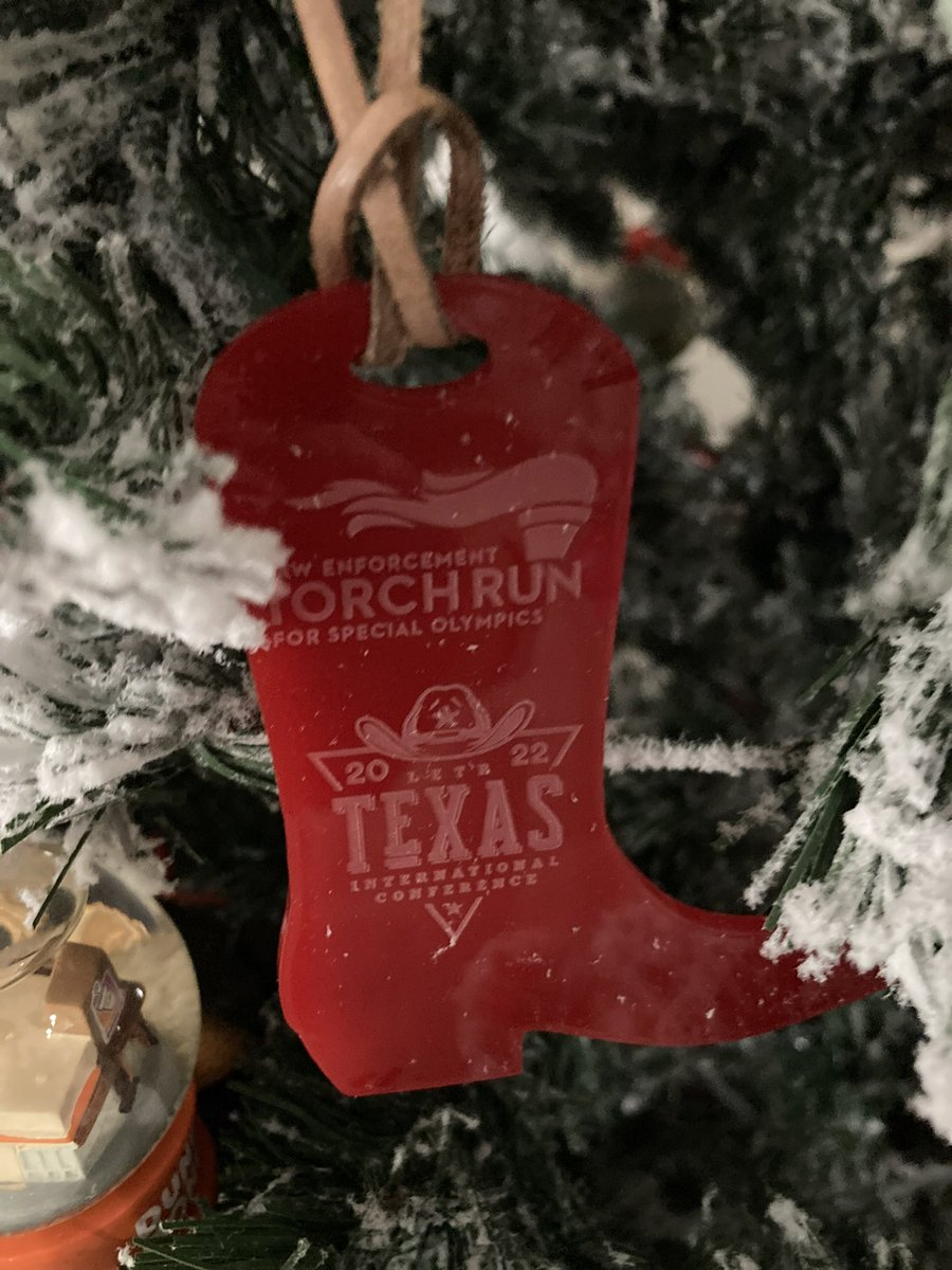 Luggage tag or Christmas ornament?  <a href="/LETRforSO/">LETR</a> <a href="/SOTexas/">SpecialOlympicsTexas</a>