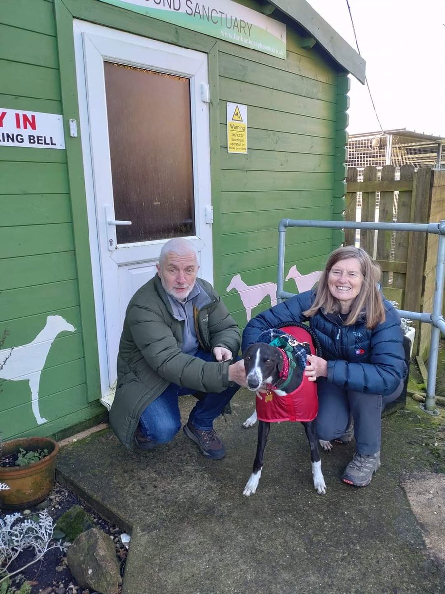 Here’s Tess with her new family. Happy Christmas little lady. 🐾🐾