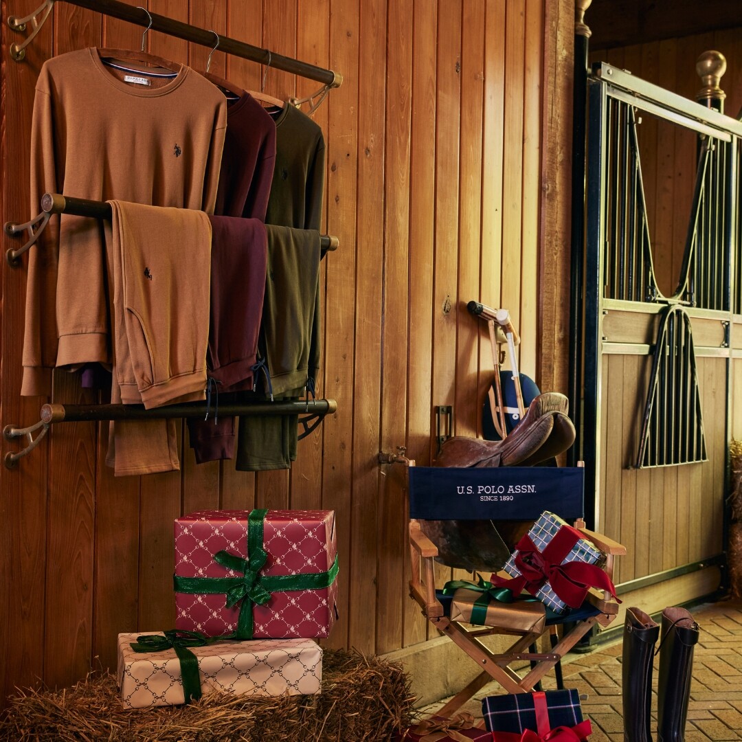 Did somebody say cozy? 🎁

#USPoloAssn #USPAstyle #fleece
