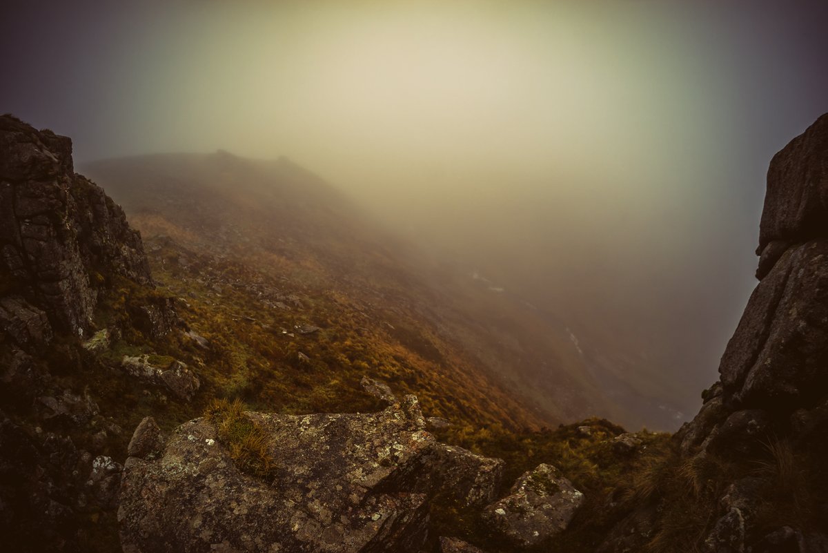 GlavindStrachan's tweet photo. #TavyCleave this morning in the #mist on #Dartmoor https://t.co/iXmK2FLGef