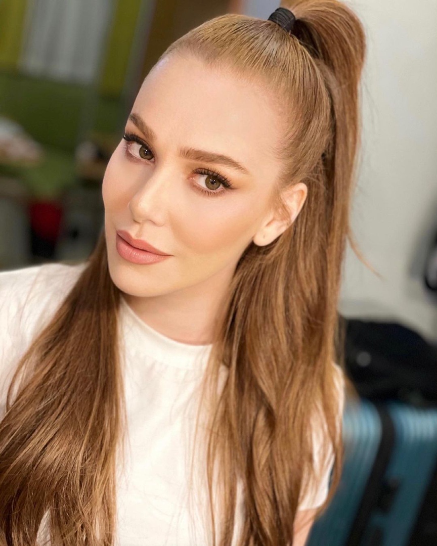 #ElçinSangu'dan gerçekten güzel haberler duymaya ihtiyacım var🙏nerdesin güzelim benim, özledik çok çok 💛