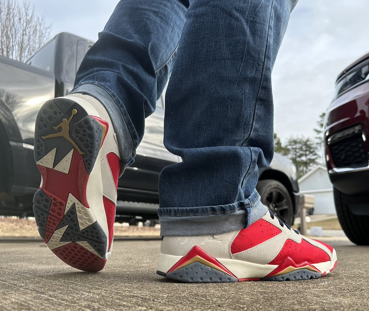 #trophyroom #snkrsliveheatingup #kotd  I went the trophy room Jordan 7 today to go finish some Christmas shopping. I hope everyone has a great day.