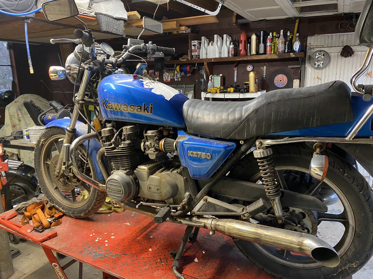 marklocklear's tweet image. #winterProject #kz750