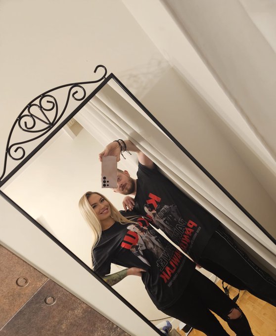 Dzisiaj #teamPawlak #teamBartos https://t.co/vvNOmGbcif<a href="/tag/teampawlak"class="tags">#teamPawlak</a><a href="/tag/teambartos"class="tags">#teamBartos</a>