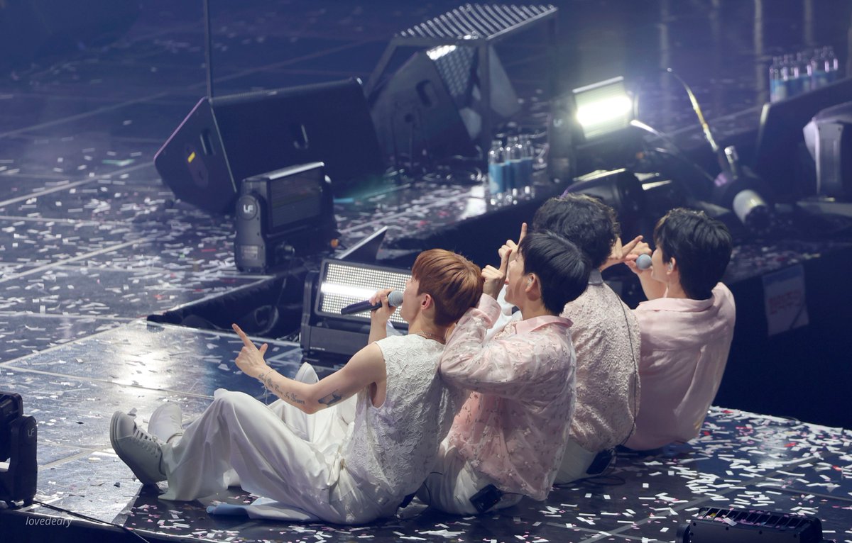 lovedearYC's tweet photo. 230820 LUCY 5th concert <열, 다섯>

함께한 순간, �� 고마워 

#루시 #LUCY https://t.co/UuZBrfWD85