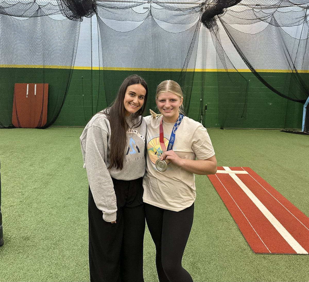 Sloane Merrell 2027 (@smerrell2027) on Twitter photo I learned so much at the <a href="/SpaPitchAcademy/">Spaulding Pitching Academy</a> Retreat! Nutrition, Fitness & the Mental aspect of pitching we don’t always get to in lesson. Thank you Dani for doing this! I also met an Olympian @DelaneyyLyn! 💙
<a href="/SBRRetweets/">Softball Recruiting Reposts</a> <a href="/TopPreps/">SPORTS NEWS, VIDEOS, GRAPHICS, EXPOSURE & MORE</a> <a href="/CoastRecruits/">Coast 2 Coast Recruits</a> <a href="/UCLASoftball/">UCLA Softball</a> <a href="/scan1ansports/">ꜱᴄᴀɴʟᴀɴ ꜱᴘᴏʀᴛꜱ™️</a> I learned so much at the <a href="/SpaPitchAcademy/">Spaulding Pitching Academy</a> Retreat! Nutrition, Fitness & the Mental aspect of pitching we don’t always get to in lesson. Thank you Dani for doing this! I also met an Olympian @DelaneyyLyn! 💙
<a href="/SBRRetweets/">Softball Recruiting Reposts</a> <a href="/TopPreps/">SPORTS NEWS, VIDEOS, GRAPHICS, EXPOSURE & MORE</a> <a href="/CoastRecruits/">Coast 2 Coast Recruits</a> <a href="/UCLASoftball/">UCLA Softball</a> <a href="/scan1ansports/">ꜱᴄᴀɴʟᴀɴ ꜱᴘᴏʀᴛꜱ™️</a>