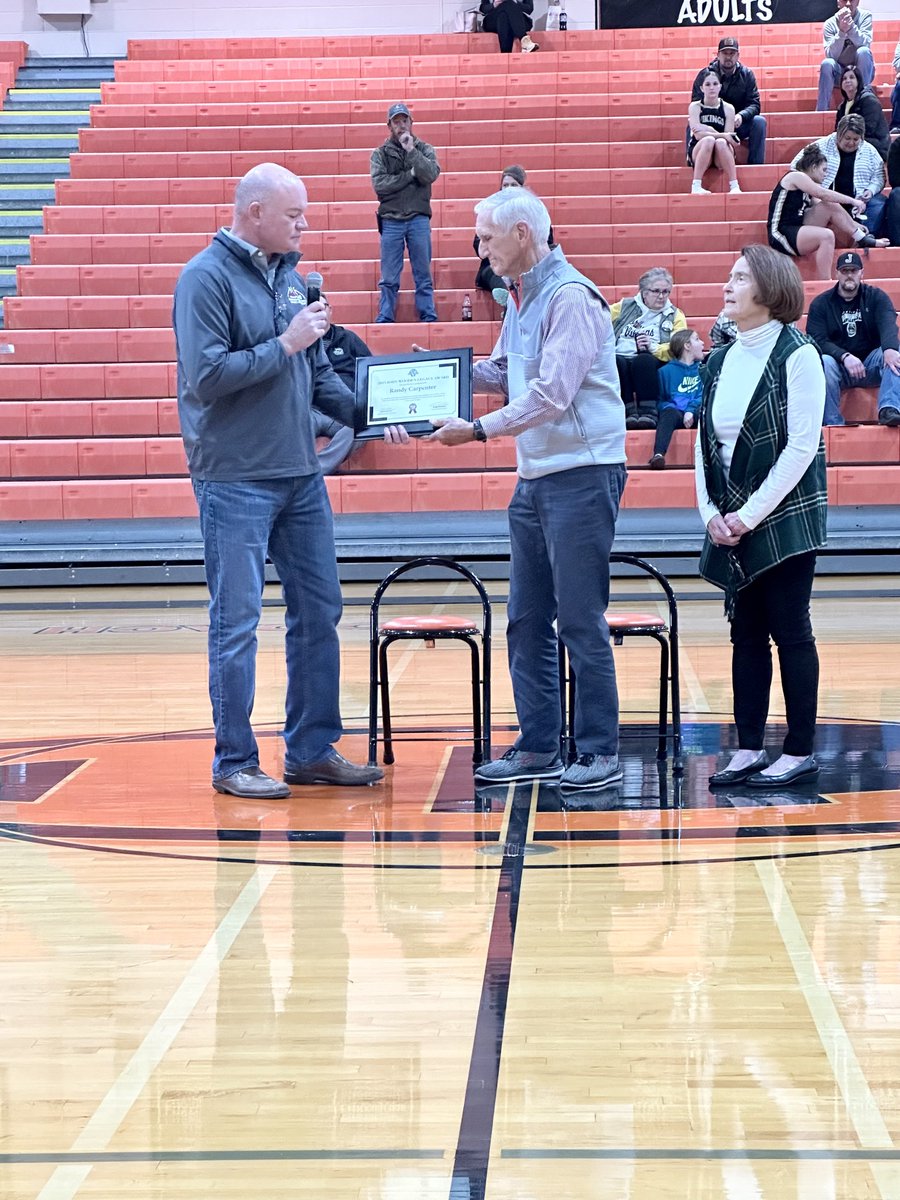 jdroge's tweet image. Glad to be a part of this special event at @LexSchools last night! Congratulations Coach Randy Carpenter on the 2023 John Wooden Legacy award! @THEnebpreps @NBDA_Basketball @tony_chapman76 
@NHSBCA