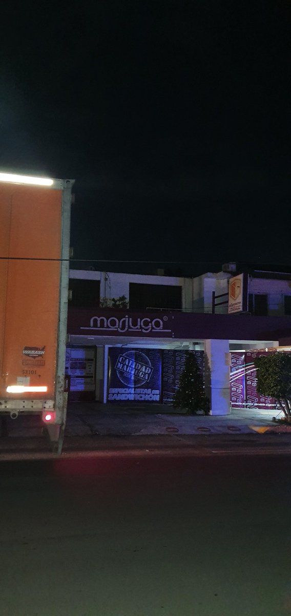 Urge servicio de linea teléfonica e Internet ayer en la madrugada se puso el reporte correspondiente, es primordial para dar nuestro servicio #CdVictoria <a href="/Telmex/">Teléfonos de México</a>