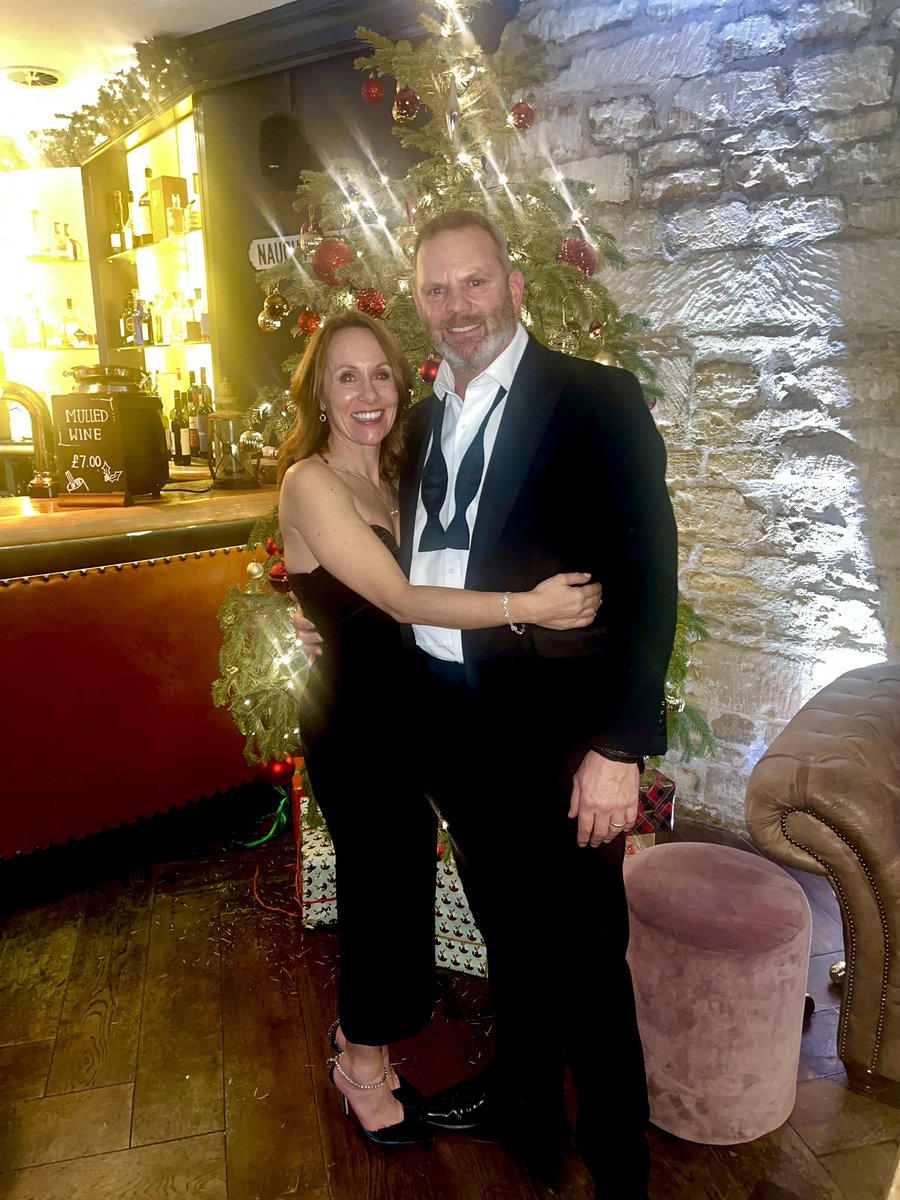 Great time at <a href="/AligraPersonnel/">Aligra</a> Christmas party last night 🎄🥂

So proud of my Aligra family, we’ve grown so much and have some brilliant people.  Nice to see them all letting their hair down.

#aligra #christmasparty