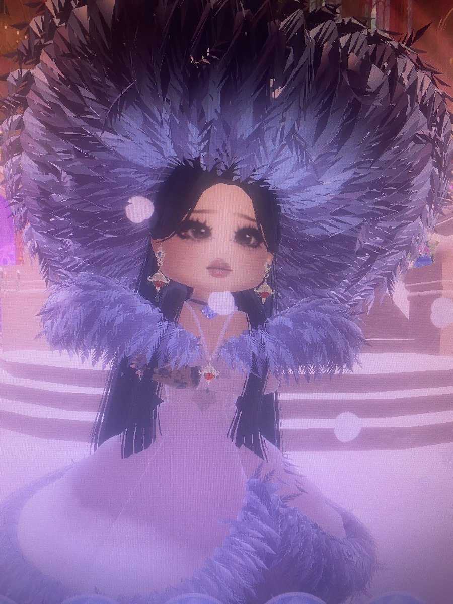 royaleh_miller's tweet photo. 🎀ROYALE HIGH GIVEAWAY🎀

WHOLE SWAN SET<3

if it’s not tradable yet I will giveaway 154k diamonds so that the winner can buy the whole set :) 

Like / Retweet / Comment / Follow ( higher chance is following me on tiktok hihi: @/21ecos )
#royalehigh #royalehighgiveaway https://t.co/LMmDXVjhlx