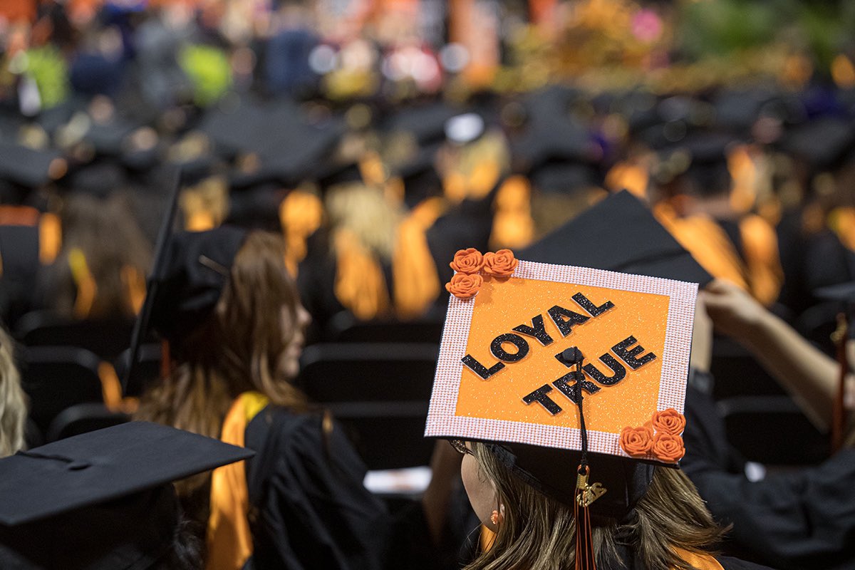 PistolPeterOSU's tweet photo. Congratulations to all #okstate23 graduates! π π€
Welcome to the Cowboy alumni family!
Now time to give the Strip one last hoorah!! π» https://t.co/h1regBFll9