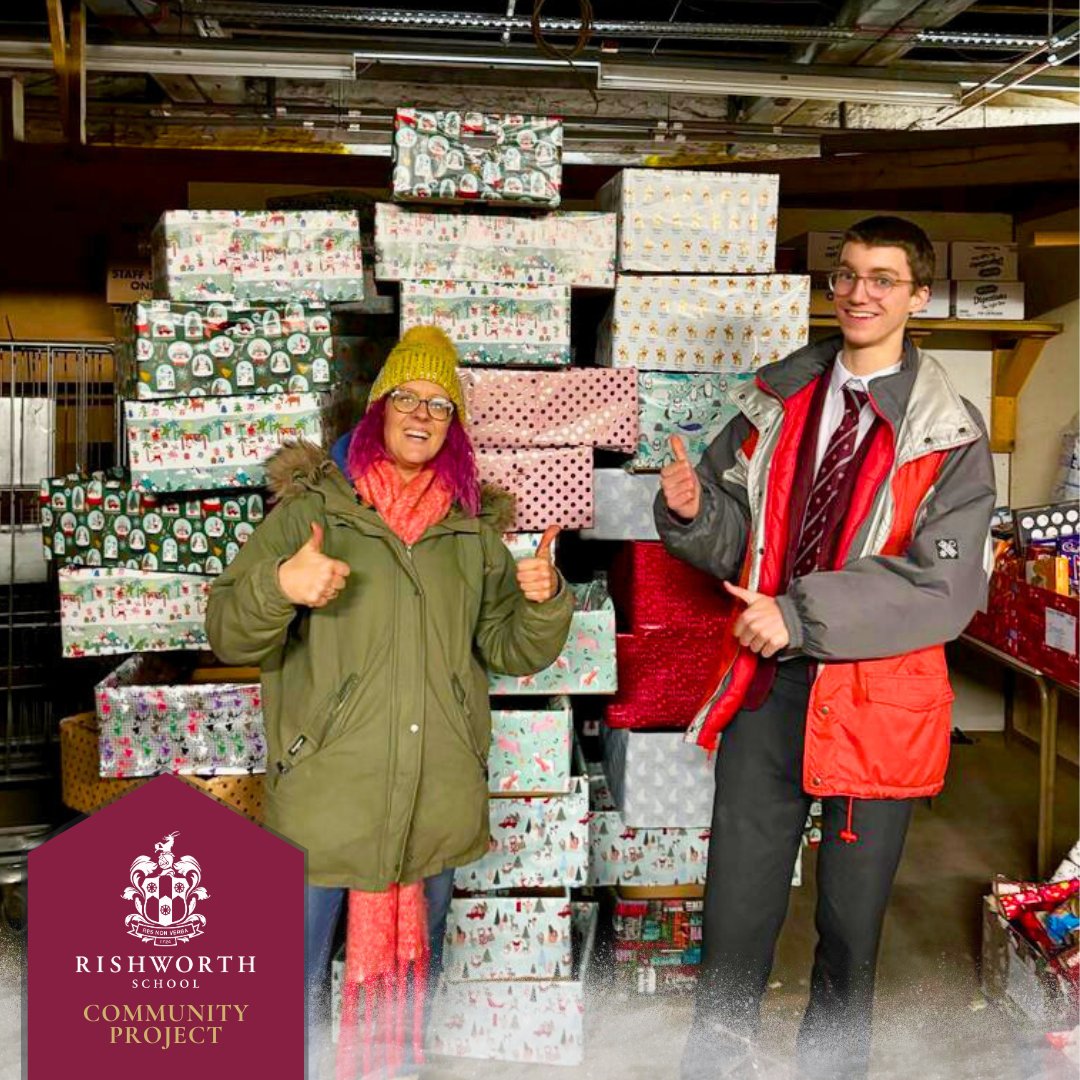 Rishworth1724's tweet image. Last week, our community project group helped Focus4Hope at Project Colt in West Vale to wrap over 50 Christmas boxes which are designed to help make a vulnerable family&apos;s Christmas that little more special. Well done everyone! 🎁🎄

#communityproject #rishworthschool